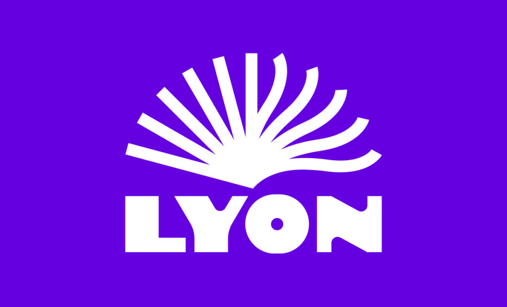 Lyon Content agency logo and call to action for beauty blog writing services.
